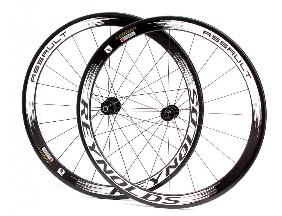 Reynolds assault on sale carbon wheels